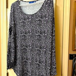 Long sleeve, hip length casual top